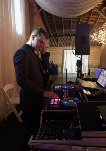Samson - Stylus Weddings Samson - StylusWeddings DJ